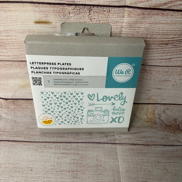We R Memory Keepers Letterpress Plate "Finders Keepers" New WRMK - Picture 1 of 2